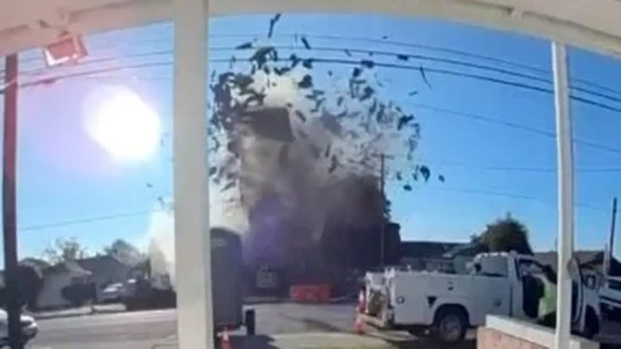 انفجار غاز في حي سكني بكاليفورنيا يخلّف دمارًا واسعًا وإصابات متعددة